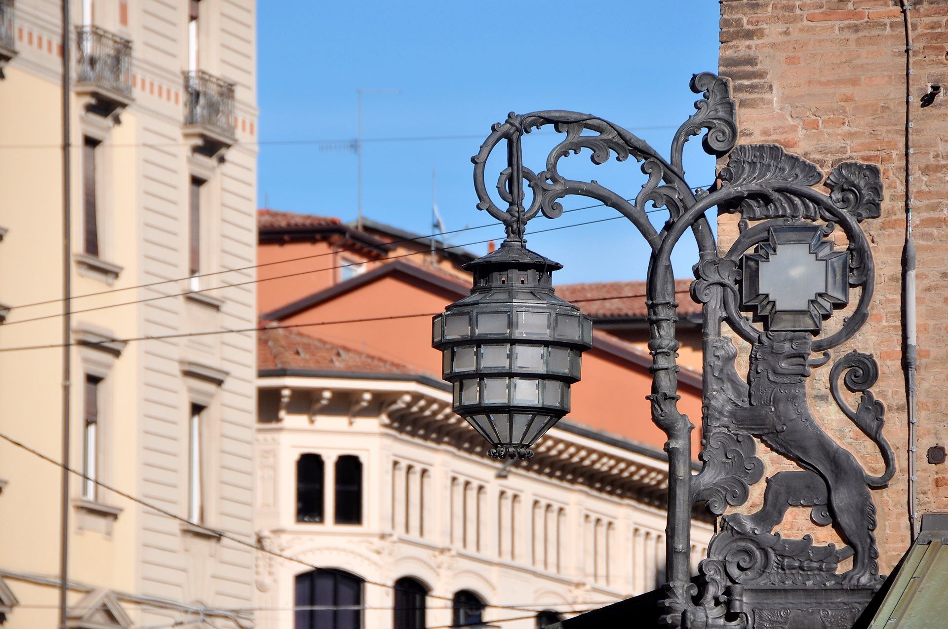 Bologna (Photo license: CC BY 2.0)
